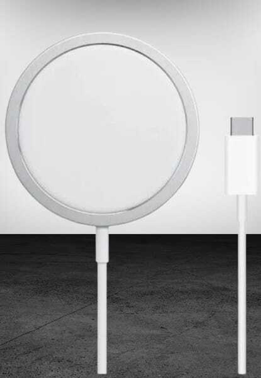 Image of Case-Magic 5W USB-C Magnetic Wireless Fast Charger for Travel-Friendly Charging Pad
