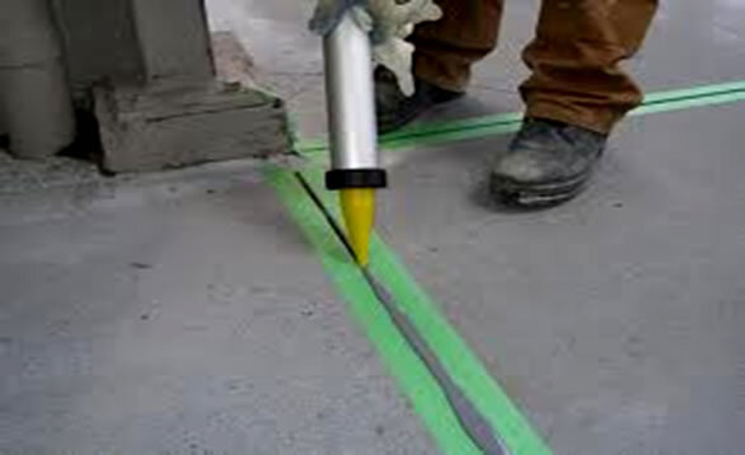 Image of FOSROC Thioflex 600 | 6.5 kg | pouring grade polysulphide sealant Crack Filler (6.5 kg)