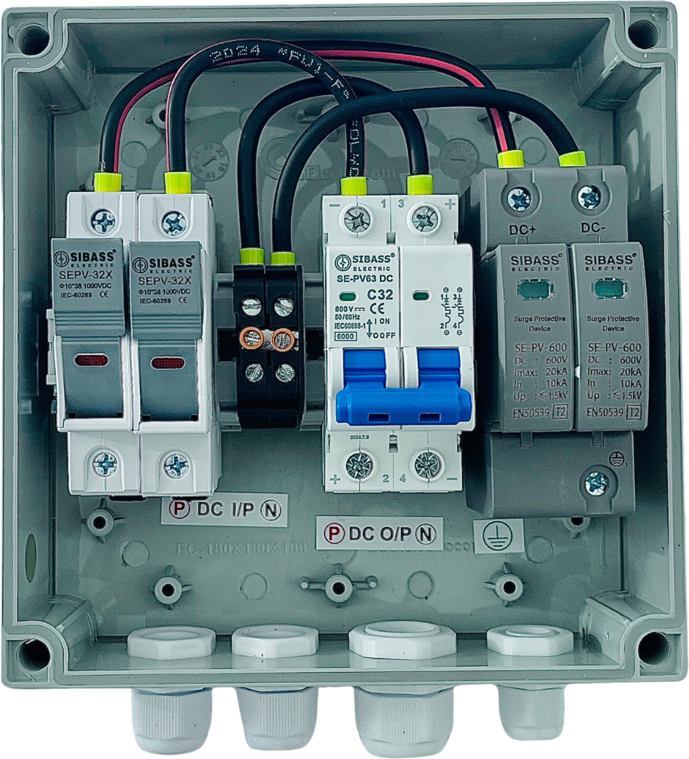 Image of DAYSTAR SOLAR DCDB BOX 2 IN 1 OUT 32A 2 POLE 800V MCB, 30A DC FUSE /1000V ,600 VDC DC SPD Distribution Board