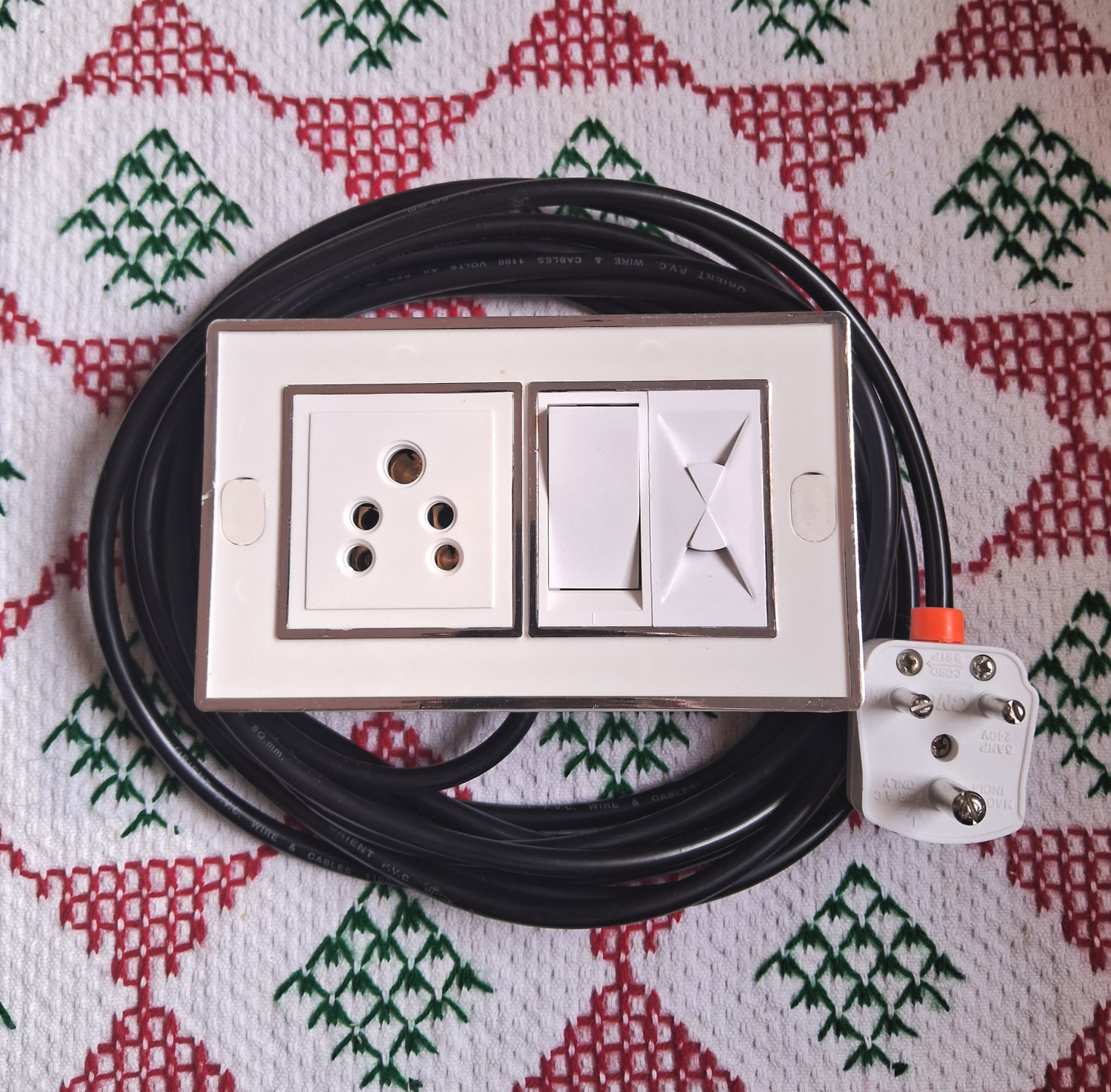KUSHWAEN 3M-1S-1SK-6A 3 Way Modular Board - Image 1