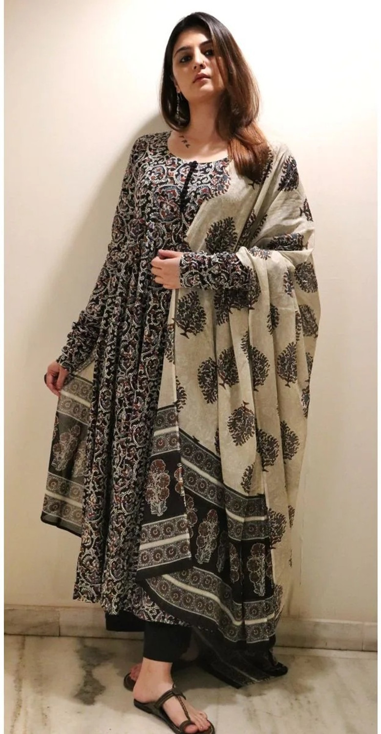Image of Klosia Women Viscose Rayon Kurta Pant Dupatta Set