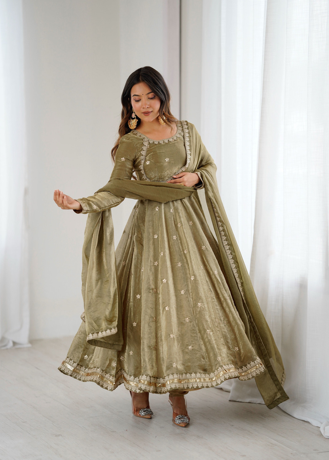 Image of KALPRANG Women Silk Blend Dupatta Set