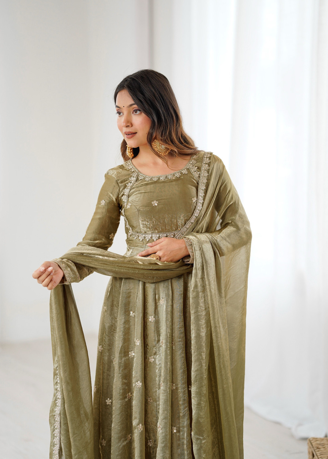 Image of KALPRANG Women Silk Blend Dupatta Set
