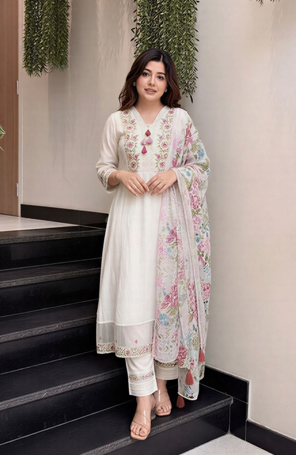 Image of Klosia Women Viscose Rayon Kurta Pant Dupatta Set