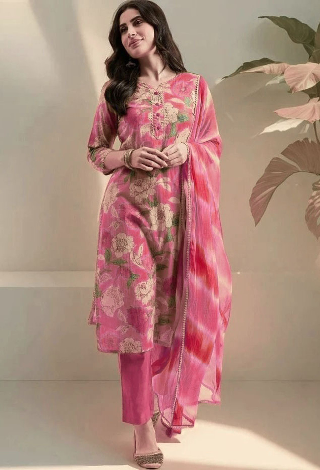 JHANJHRIYA FAB Women Kurta, Pyjama & Dupatta Set Price in India - Buy JHANJHRIYA...