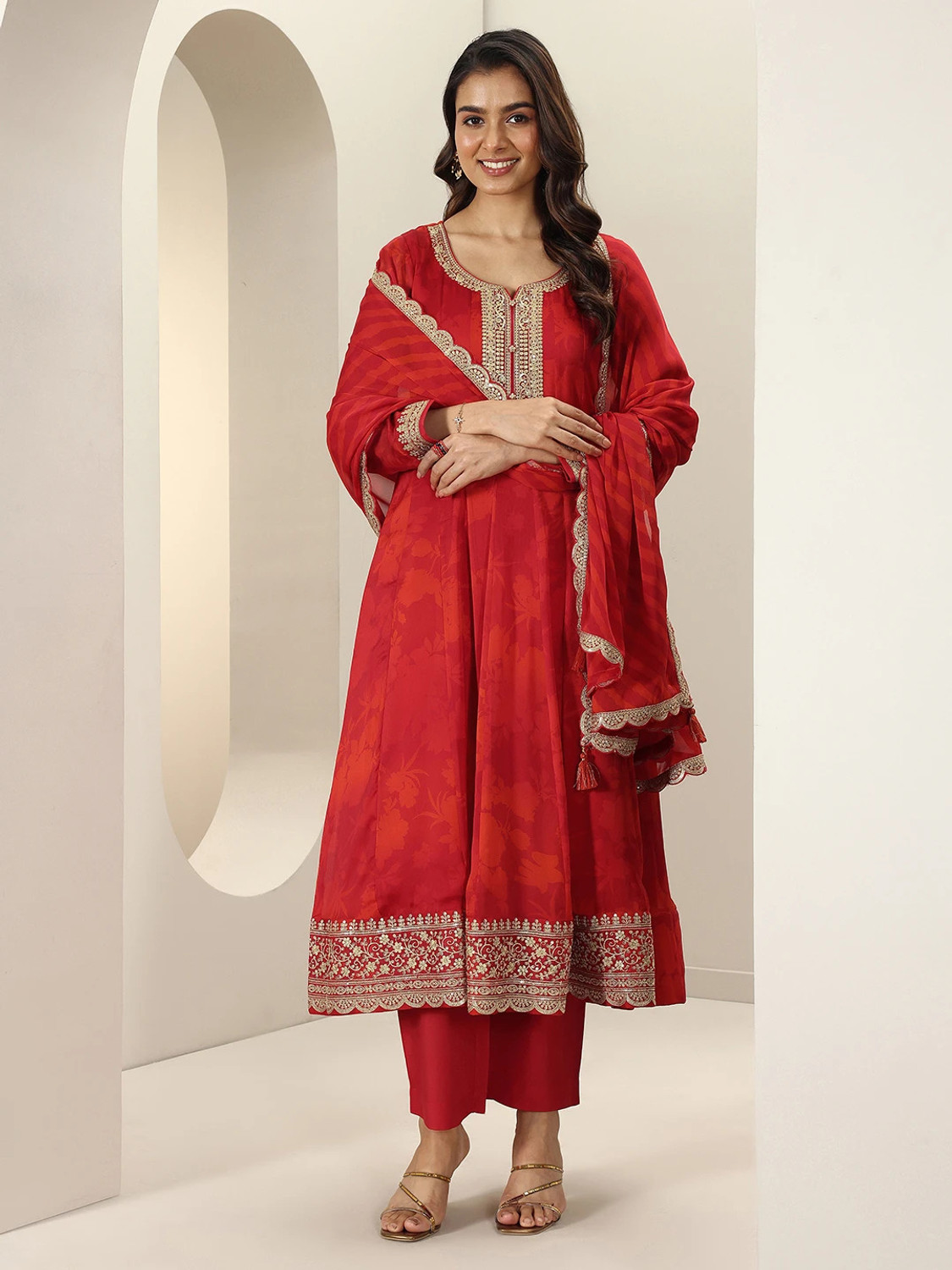 Image of LIBAS Women Silk Blend Kurta Pant Dupatta Set