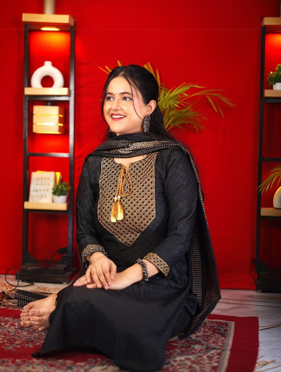 Image of NARI DREAM Women Tussar Silk Kurta Pant Attached Dupatta Set