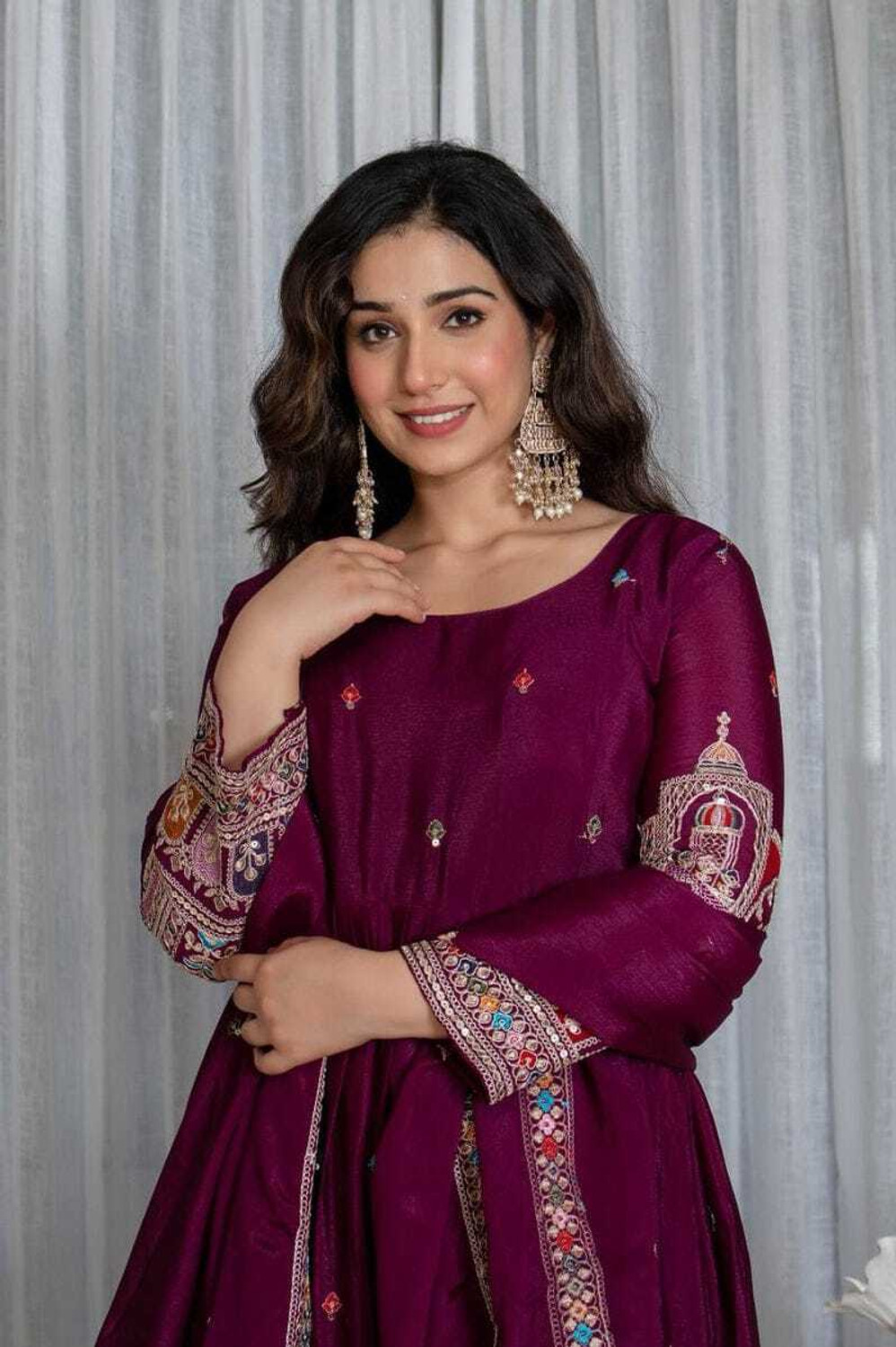 Image of Jay Gopal Tex Women Pure Silk Kurti Pant Dupatta Set