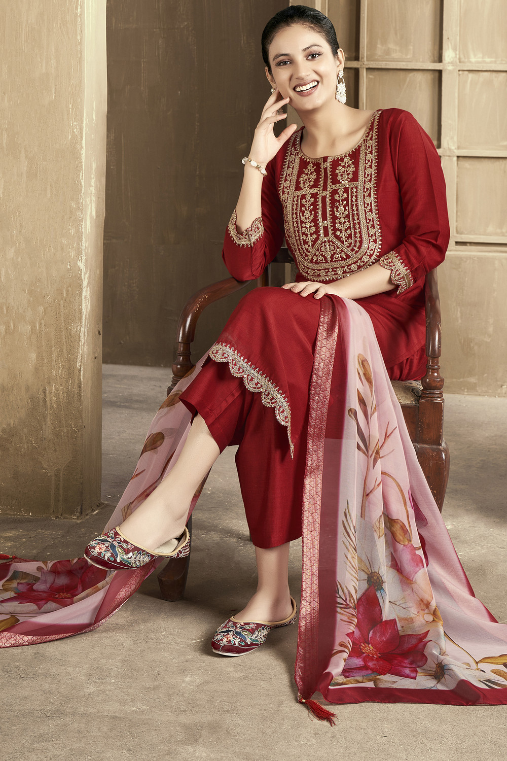 Image of MOKOSH Women Silk Blend Kurta Pant Dupatta Set