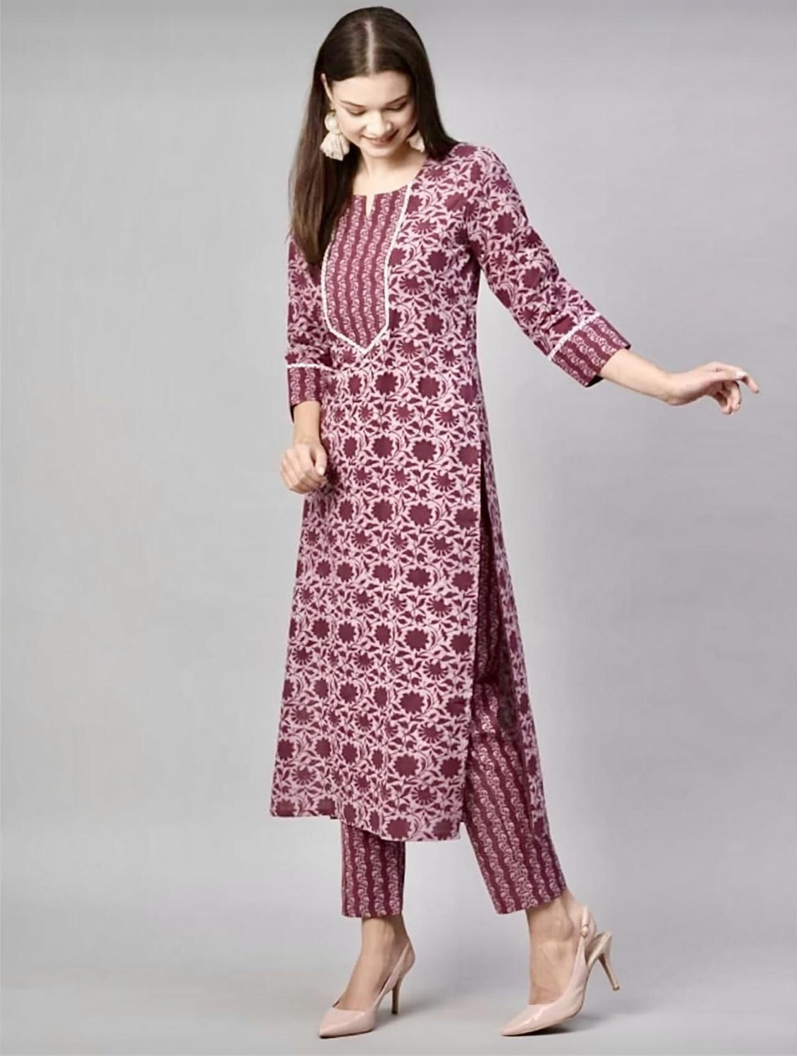 Image of SS Fashion Women Cotton Blend Kurta Pant Set