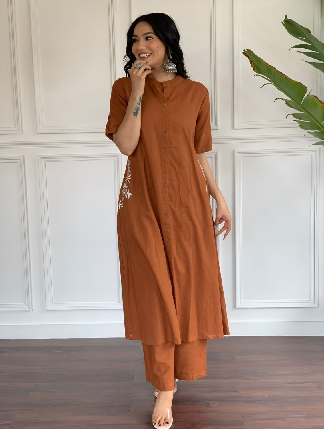 Image of Hunaiza Women Cotton Rayon Kurta Pant Set
