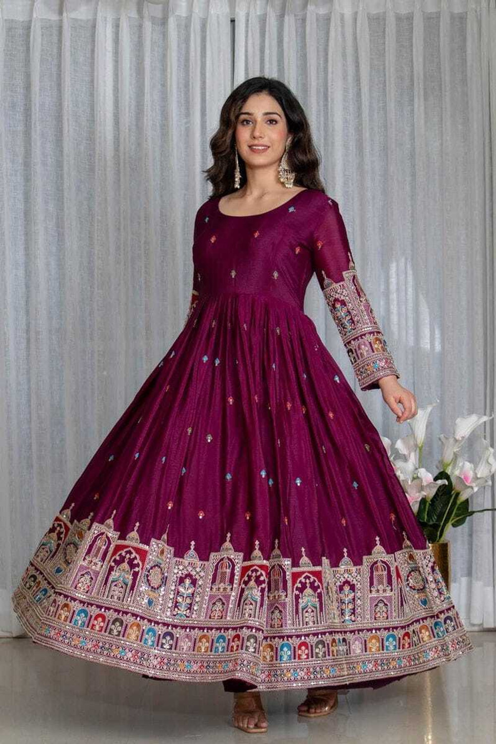 Image of Jay Gopal Tex Women Pure Silk Kurti Pant Dupatta Set