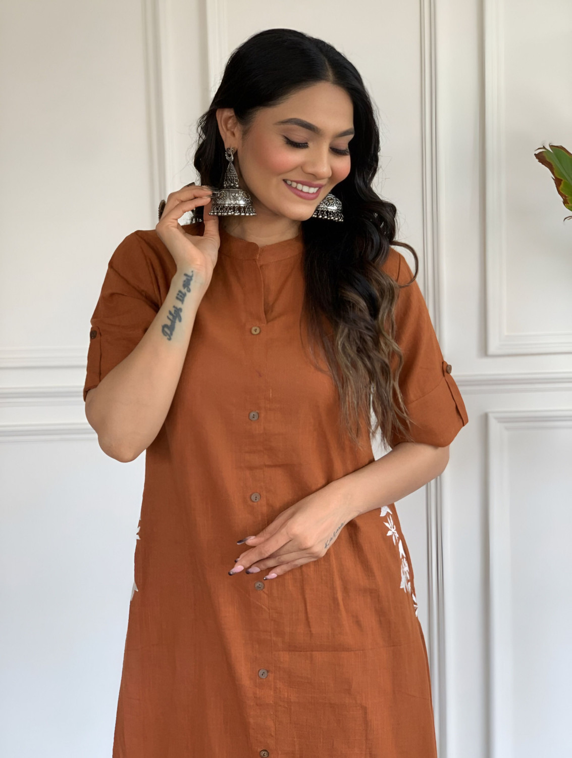 Image of Hunaiza Women Cotton Rayon Kurta Pant Set