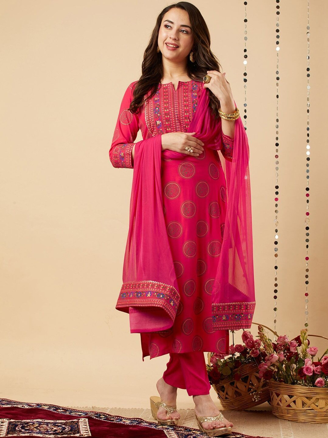 Image of JHANJHRIYA FAB Women Viscose Rayon Kurta Pant Dupatta Set