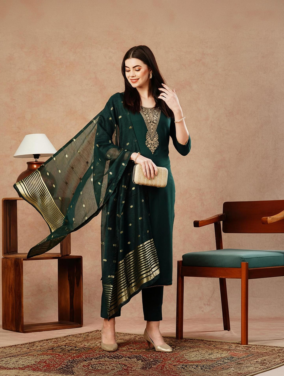 Image of Gosriki Women Cotton Blend Kurti Pant Set