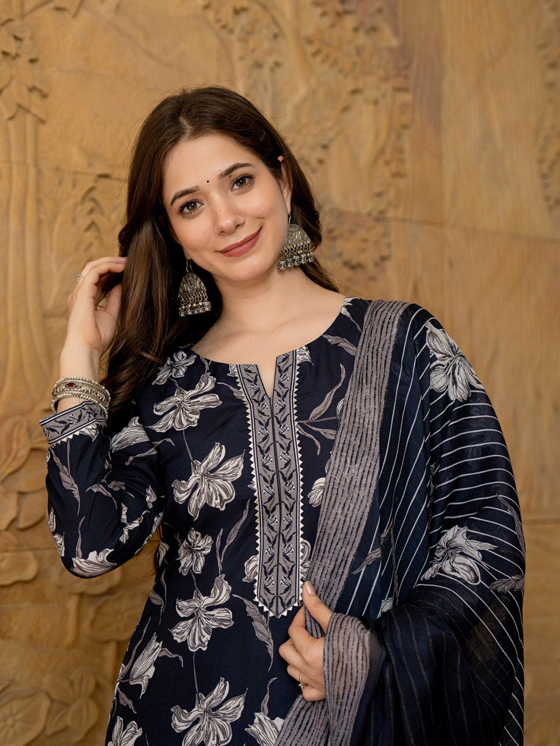 Image of HOUSE OF CLOTHES Women Pure Cotton Kurta Pant Dupatta Set