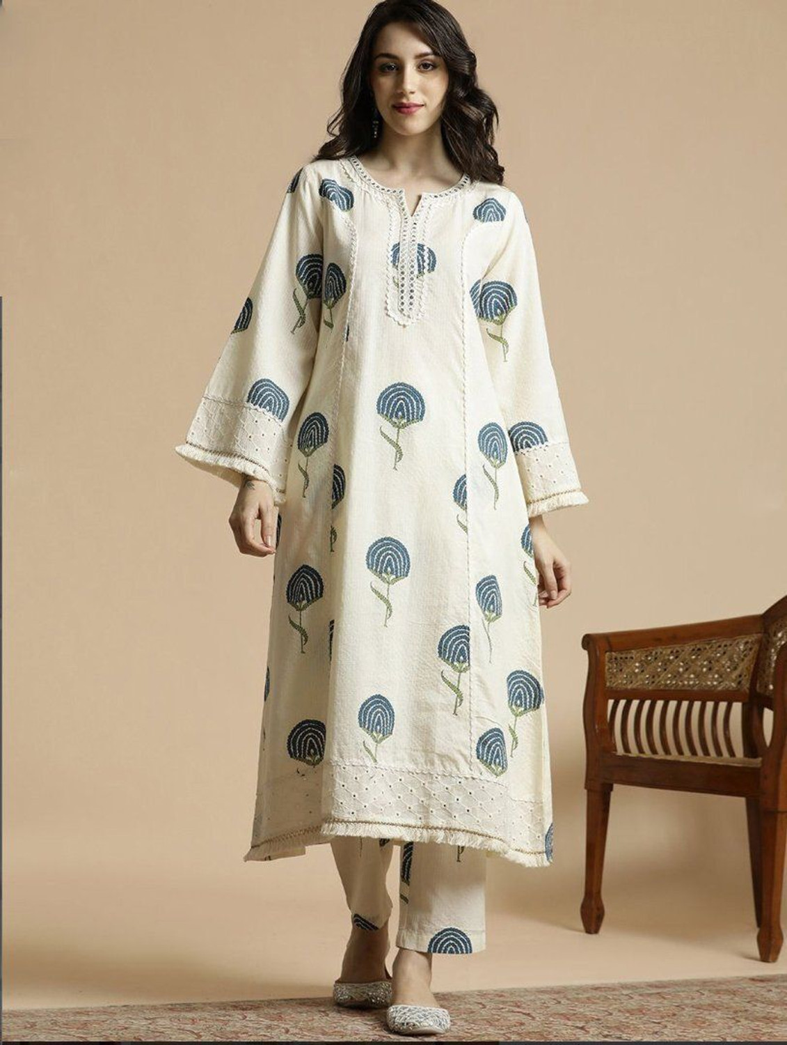Image of G Bluxe Women Pure Cotton Kurta Palazzo Set