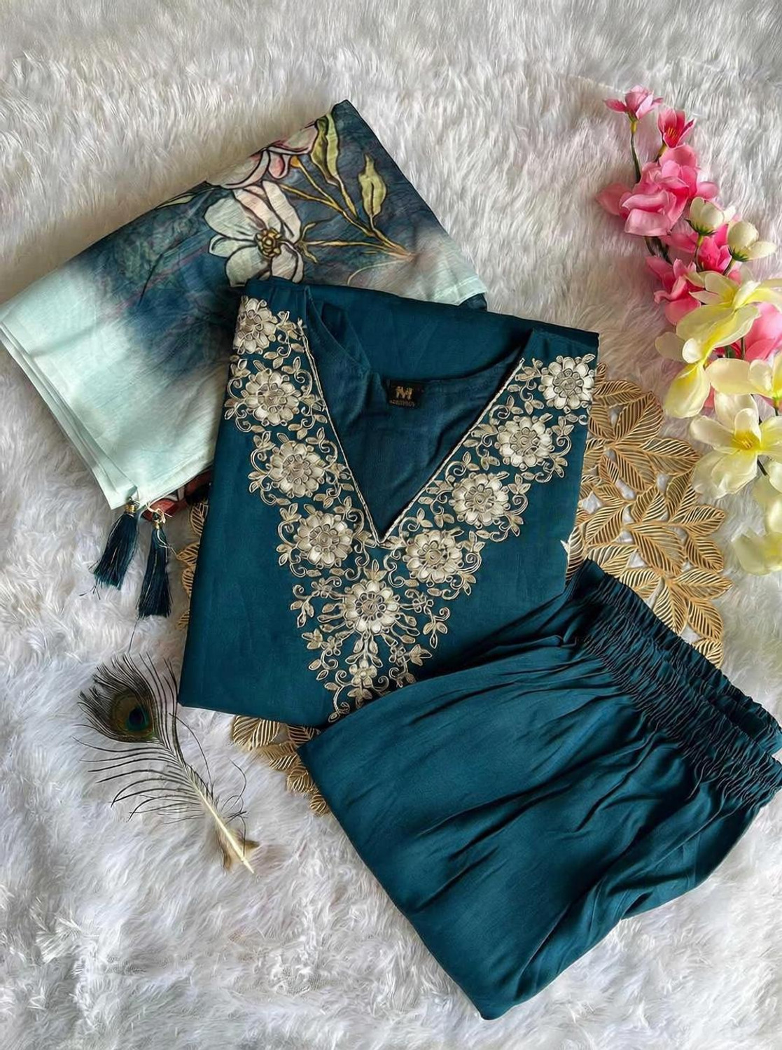 Image of NARI DREAM Women Tussar Silk Kurta Pant Attached Dupatta Set
