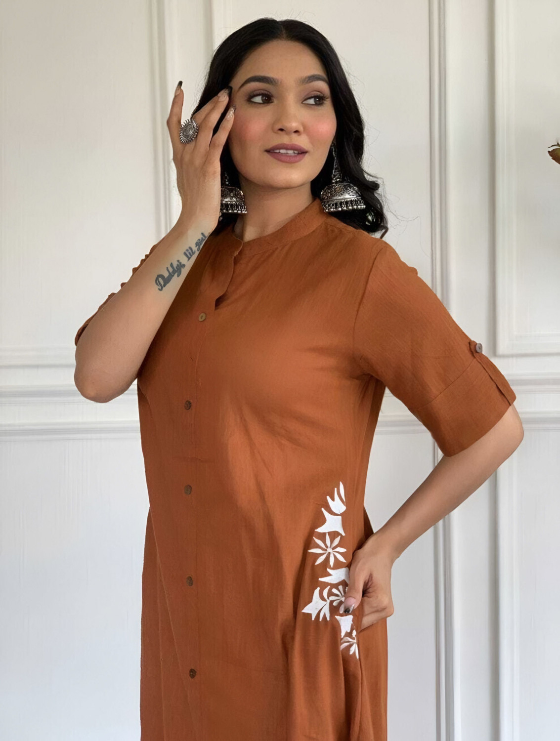 Image of Hunaiza Women Cotton Rayon Kurta Pant Set