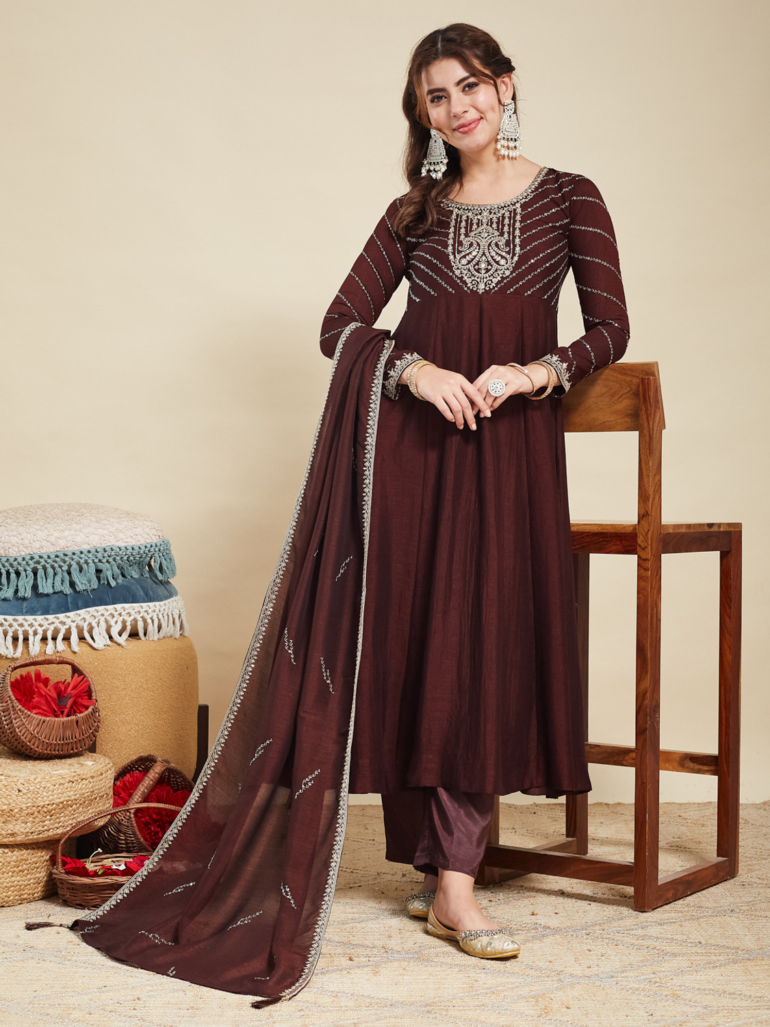 Image of MOKOSH Women Silk Blend Kurta Pant Dupatta Set