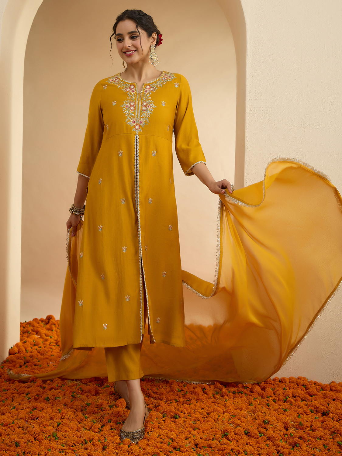 Image of Ambefashion Women Silk Blend Kurta Pant Dupatta Set