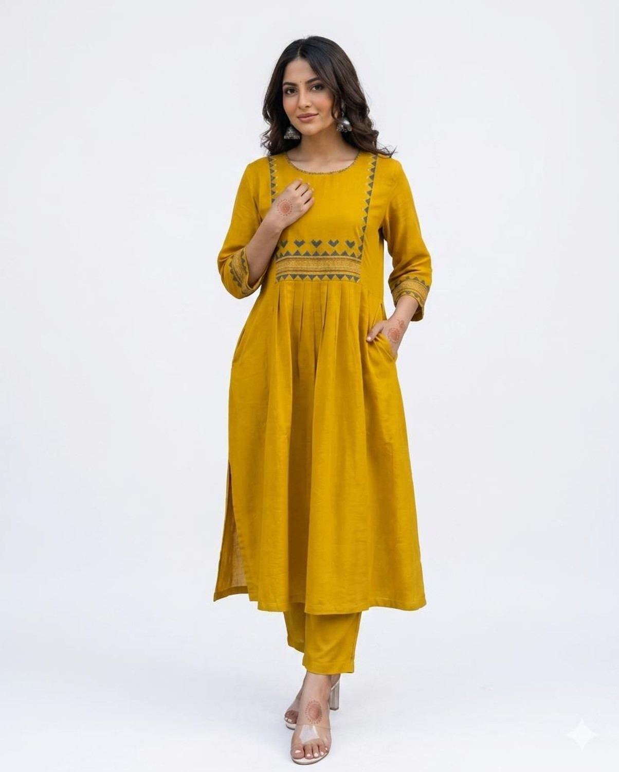 Image of SUJAMAI CREATION Women Cotton Rayon Kurti Pant Dupatta Set