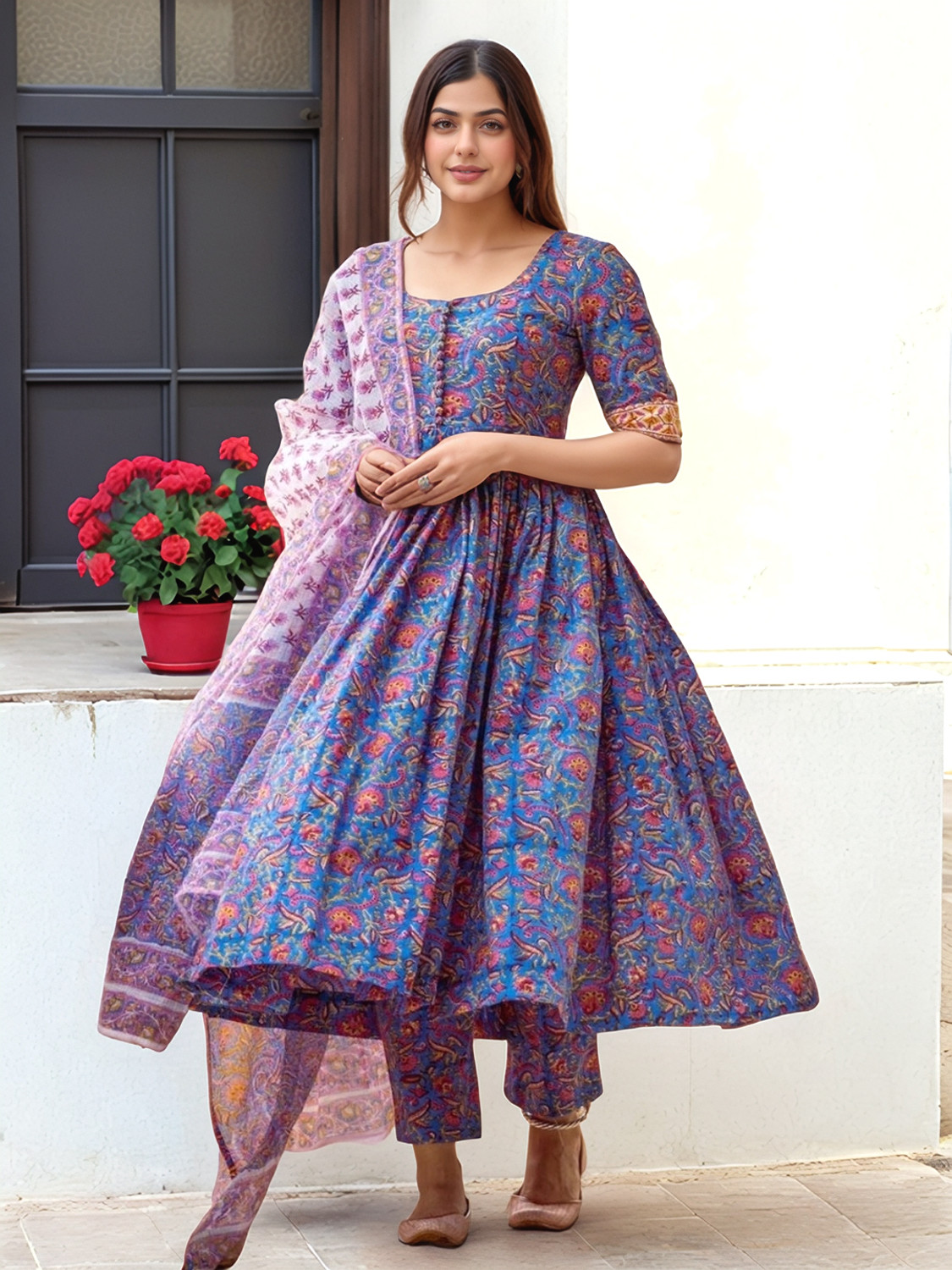 Image of Divastri Women Viscose Rayon Kurta Pant Dupatta Set