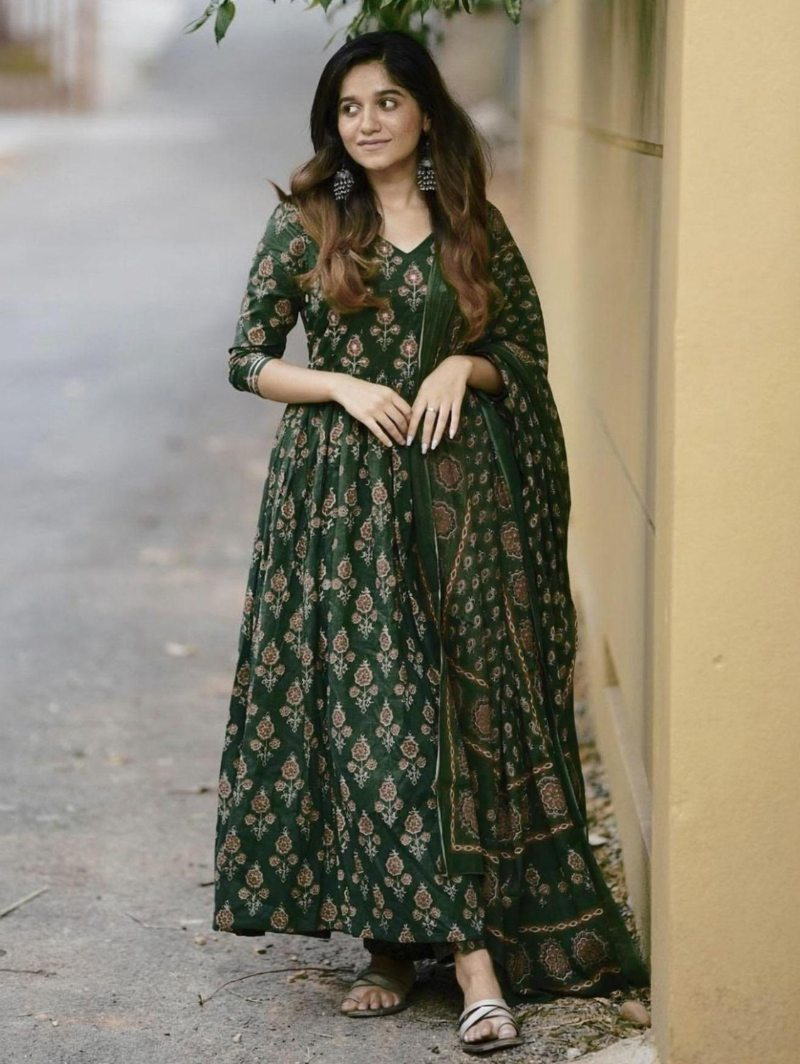 Image of KalyaniiFashion Women Cotton Rayon Kurta Pant Dupatta Set