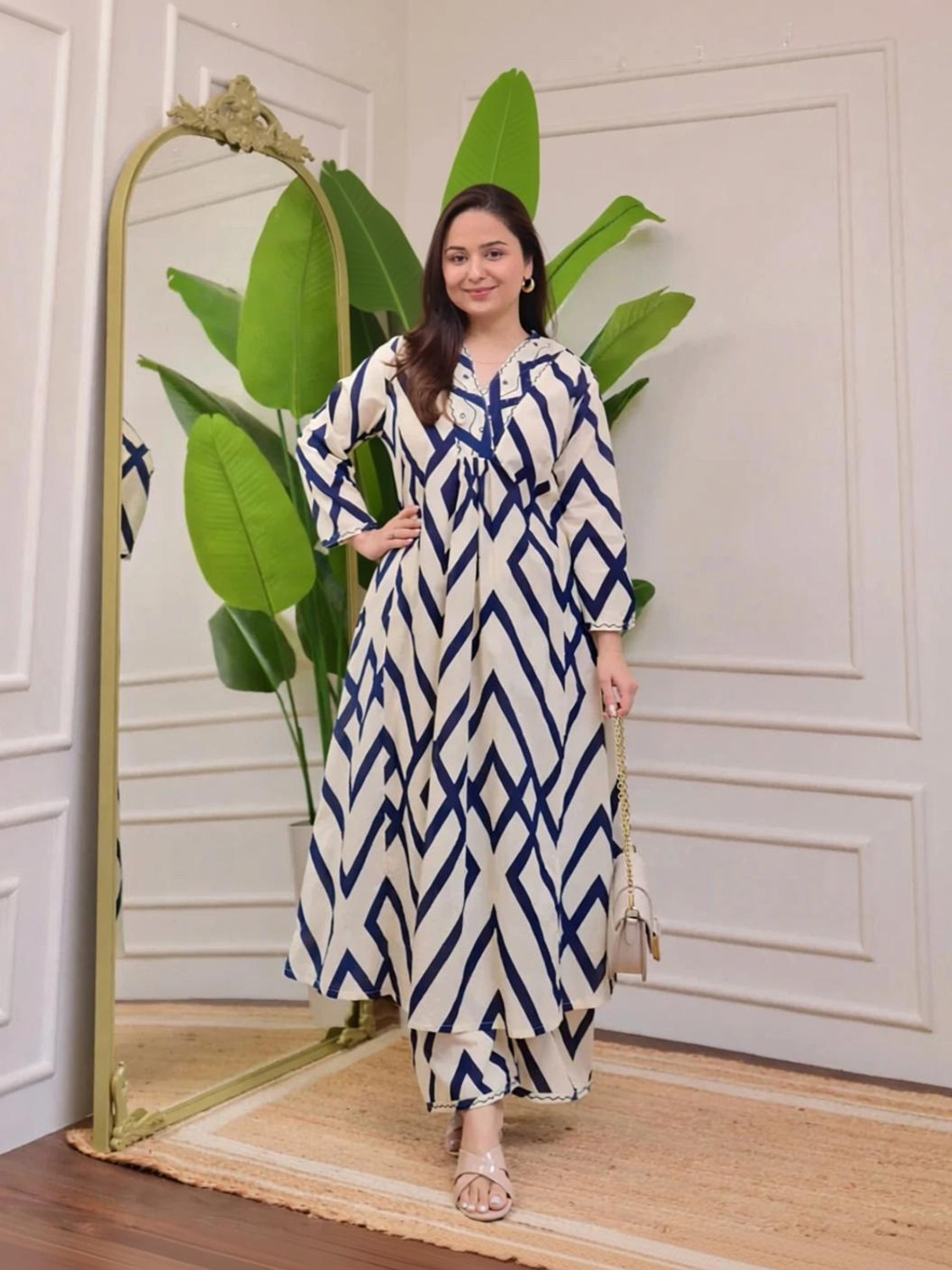 Image of Anni Designer Women Viscose Rayon Kurta Pant Dupatta Set