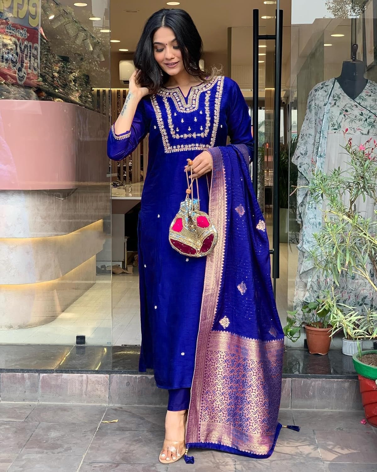 Image of GS Attire Women Cotton Blend Kurti Pant Set