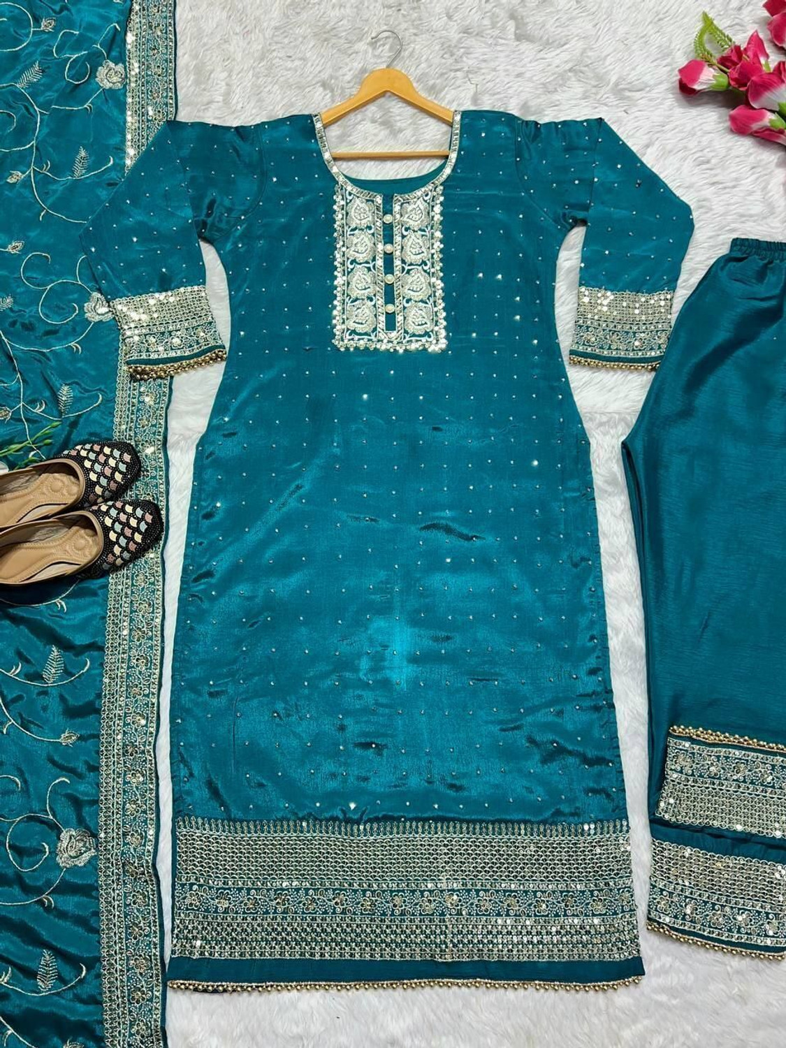 Image of HAMOFY Women Silk Blend Kurti Pant Dupatta Set