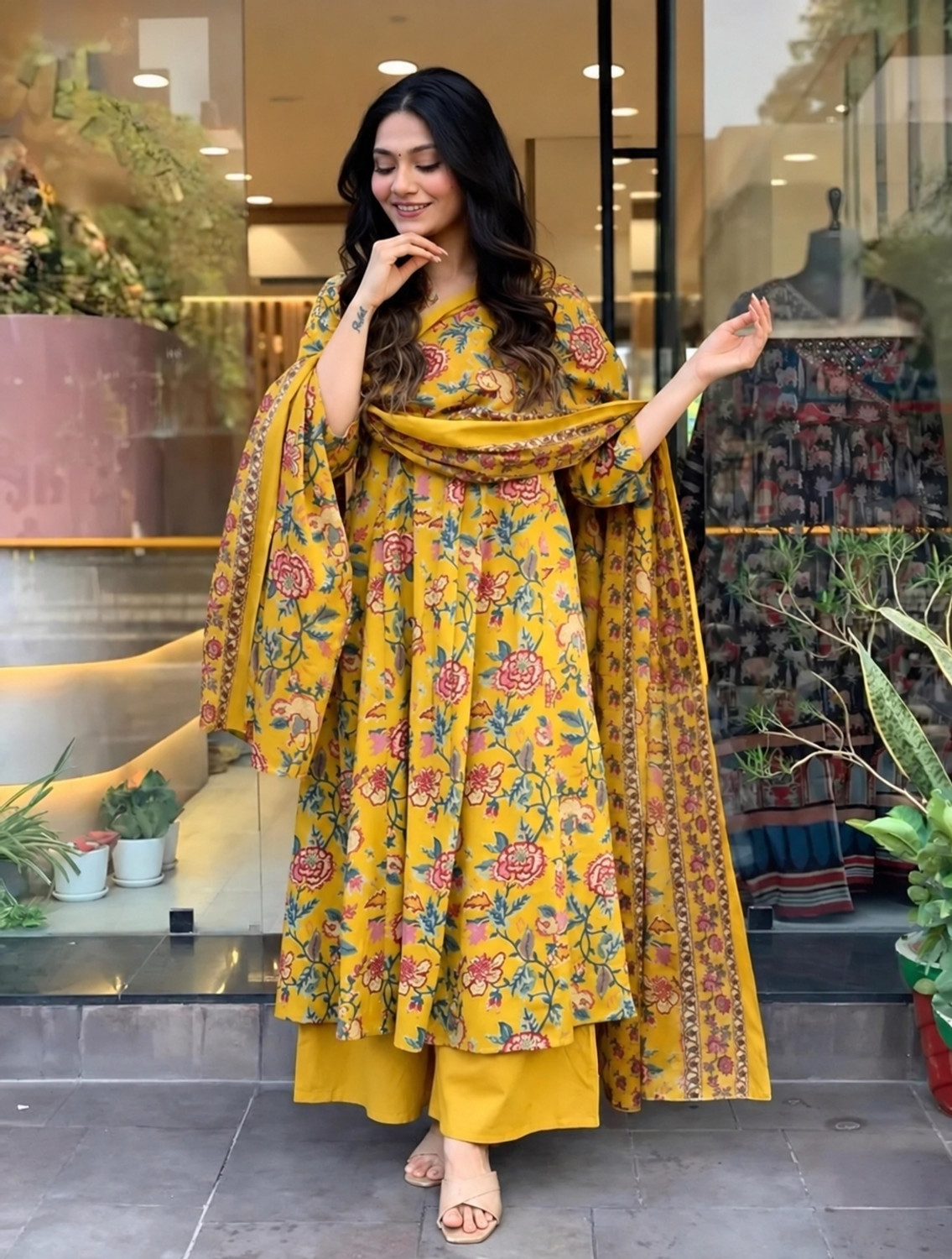 Lamba Women Kurta Palazzo Dupatta Set - Image 6