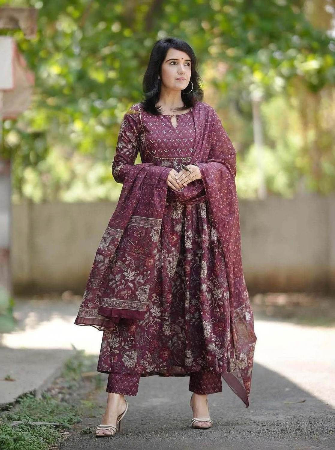 Image of KalyaniiFashion Women Cotton Rayon Kurta Pant Dupatta Set