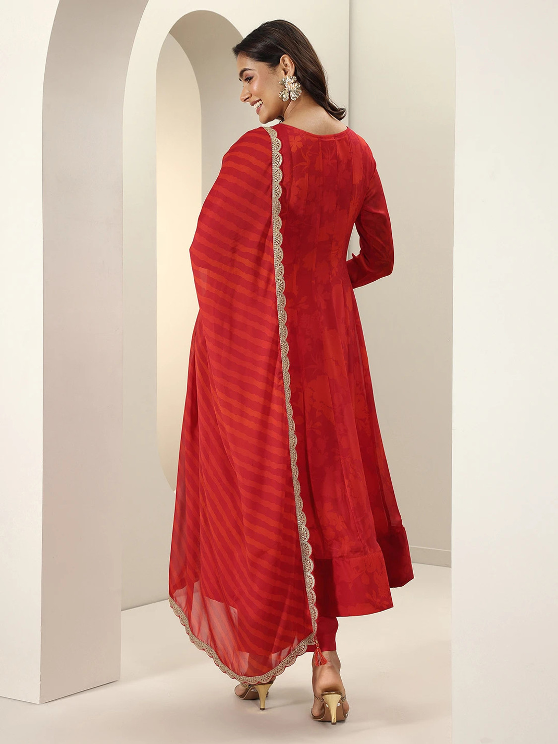Image of LIBAS Women Silk Blend Kurta Pant Dupatta Set