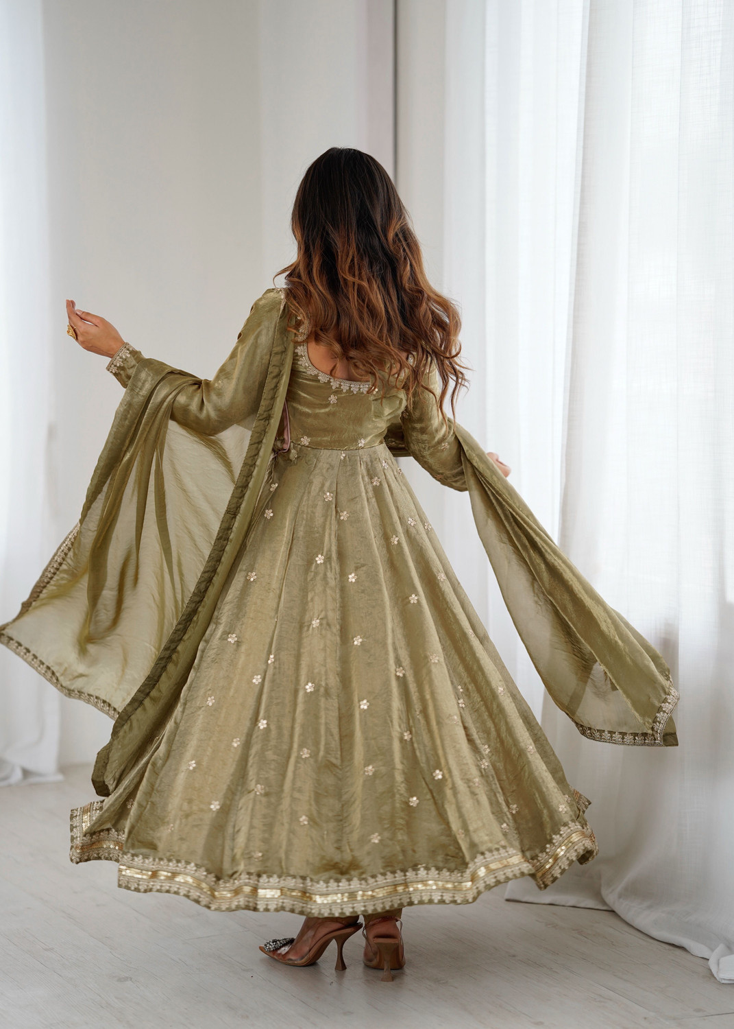Image of KALPRANG Women Silk Blend Dupatta Set