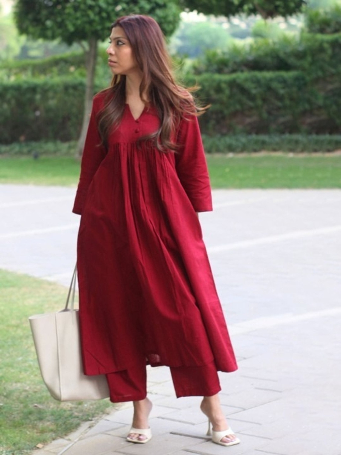 Image of Hunaiza Women Cotton Rayon Kurta Pant Set
