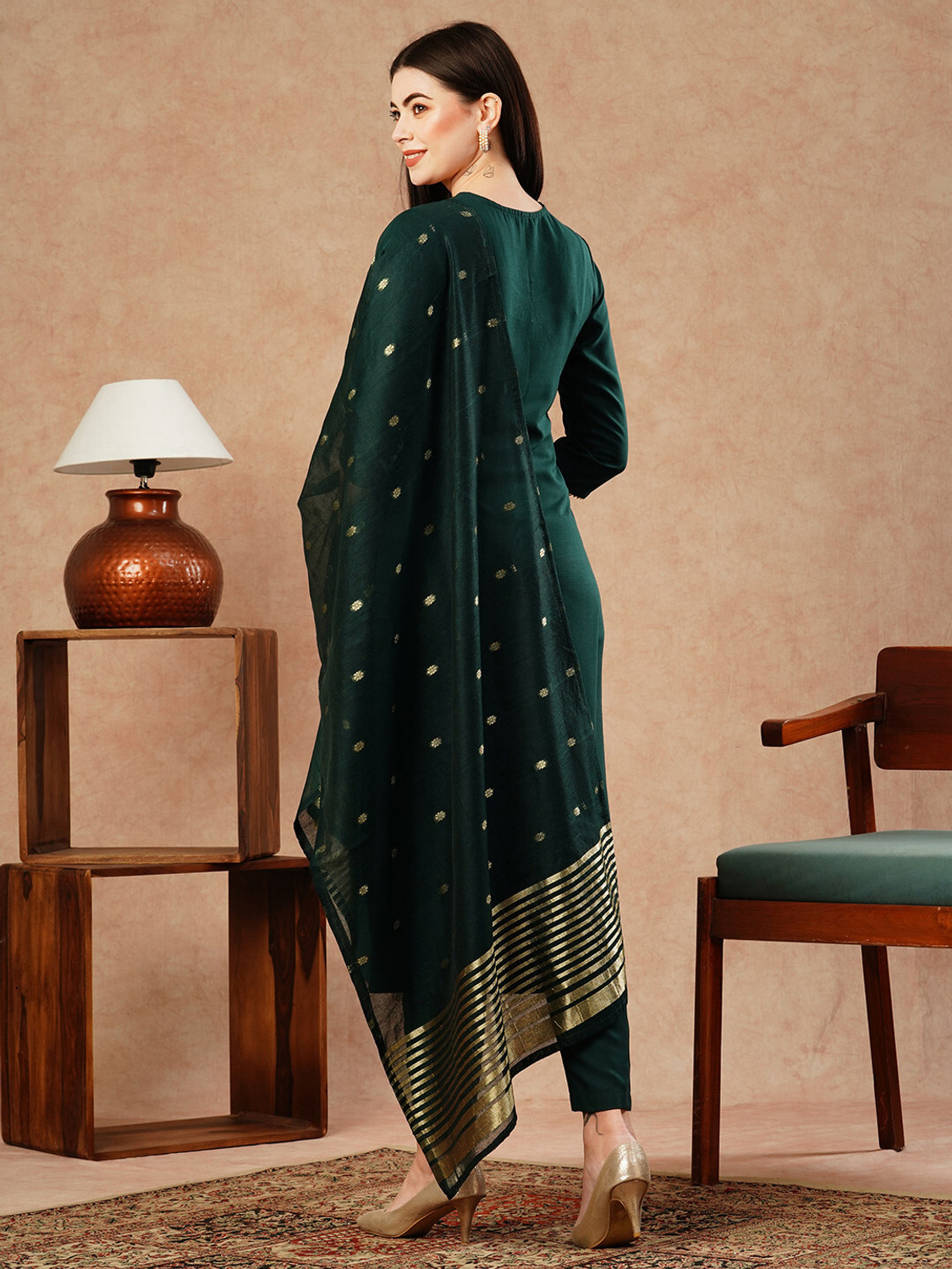 Image of Gosriki Women Cotton Blend Kurti Pant Set