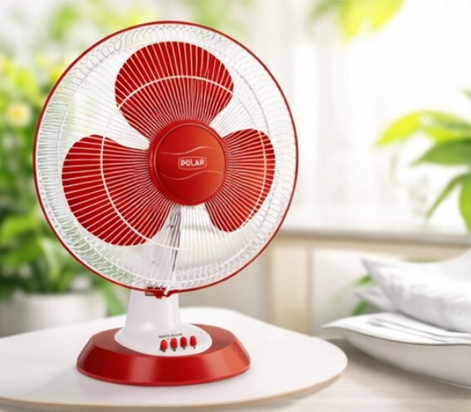 Image of Polar Eelektric Mistral 400MM with 24 Months Warranty 400 mm Table Fan (White Maroon | Pack of 1)