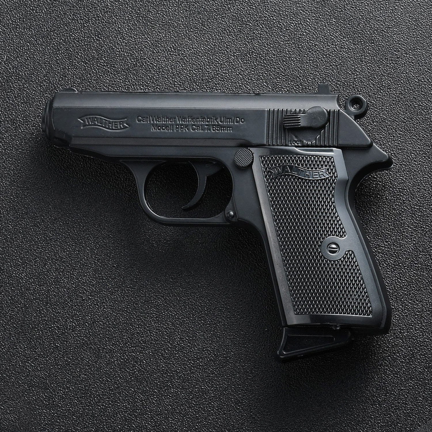 MountWolf 508 Black Metal Pistol Lighter - Image 1