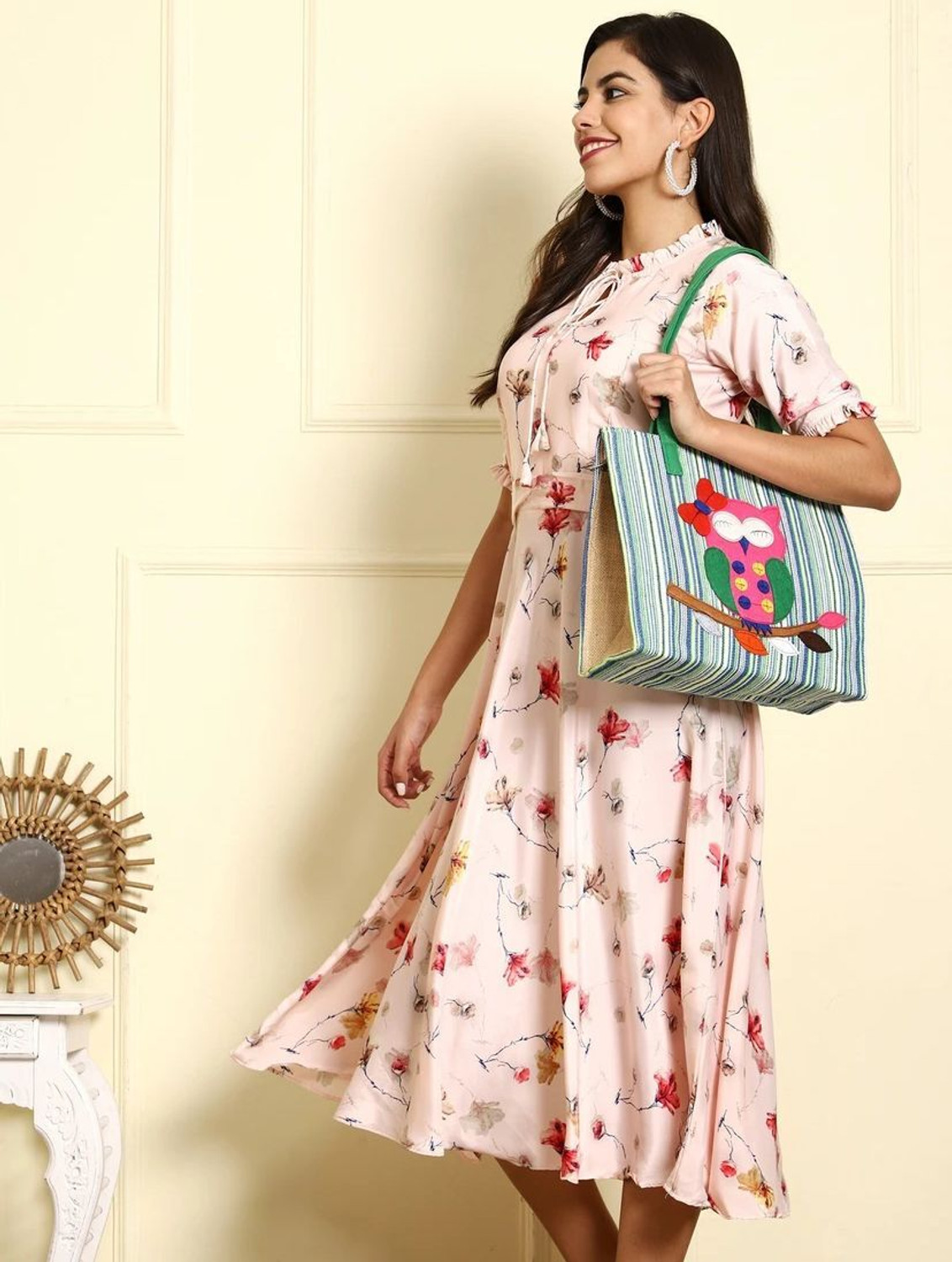 Image of Byra Girls Green Shoulder Bag