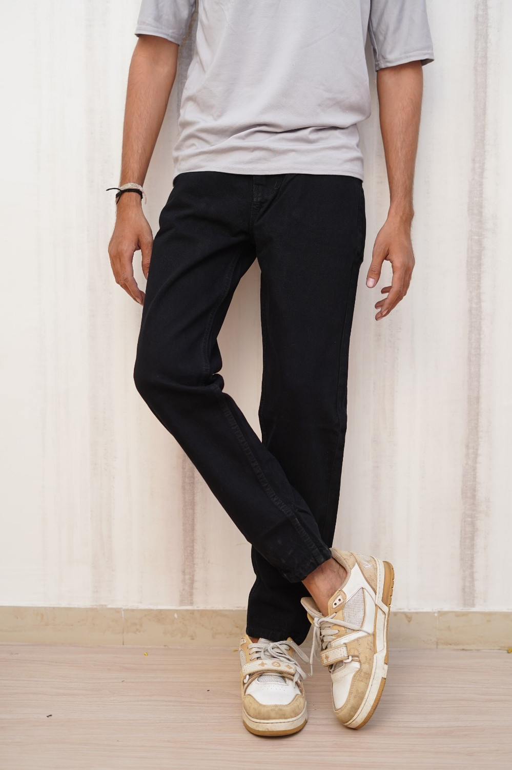 Image of Habbit Men Slim Mid Rise Black Jeans
