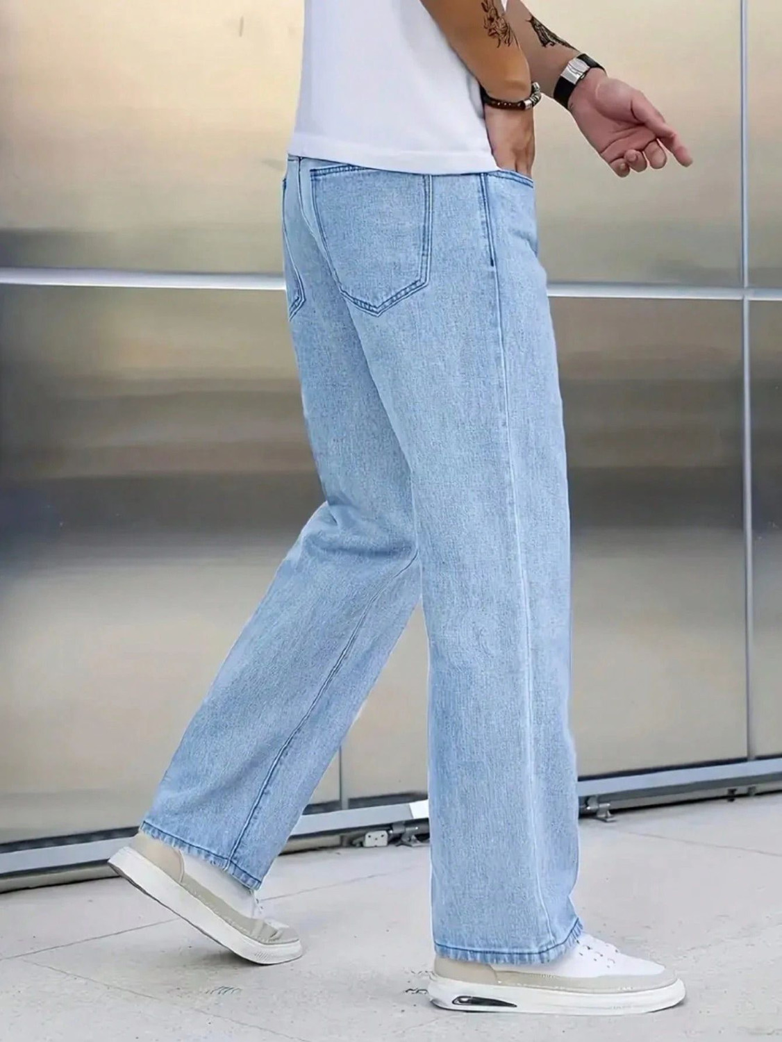 Image of comfits Men Straight Fit Mid Rise Light Blue Jeans