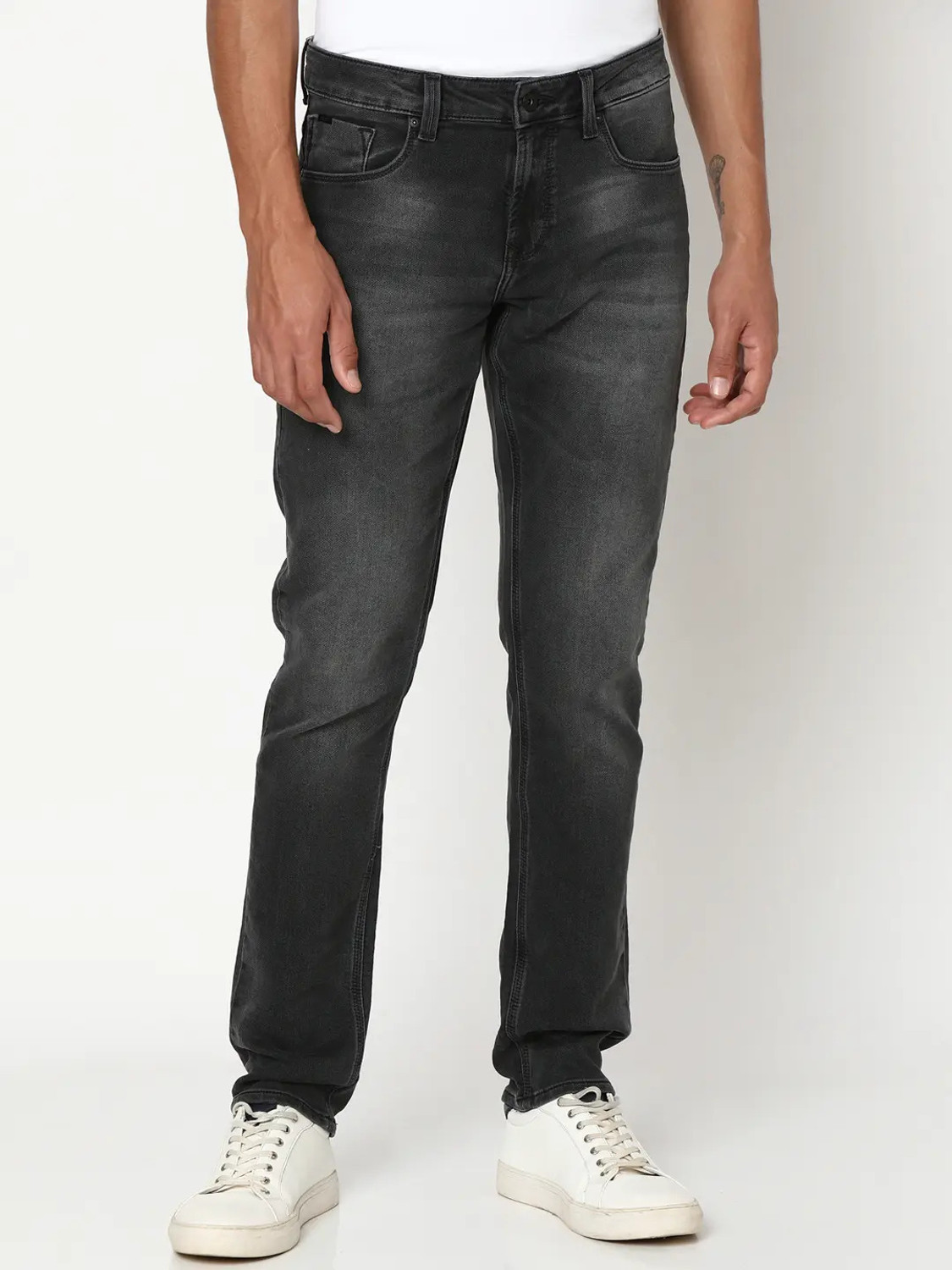 Image of Spykar Men Regular Mid Rise Black Jeans