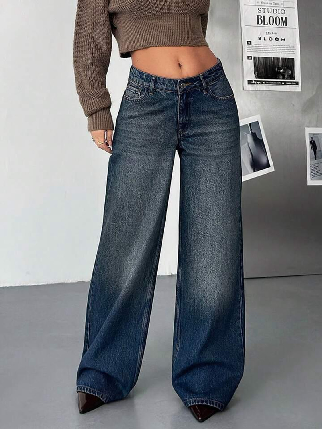 Image of HUNTER & HAYES Women Baggy Fit High Rise Dark Blue Jeans