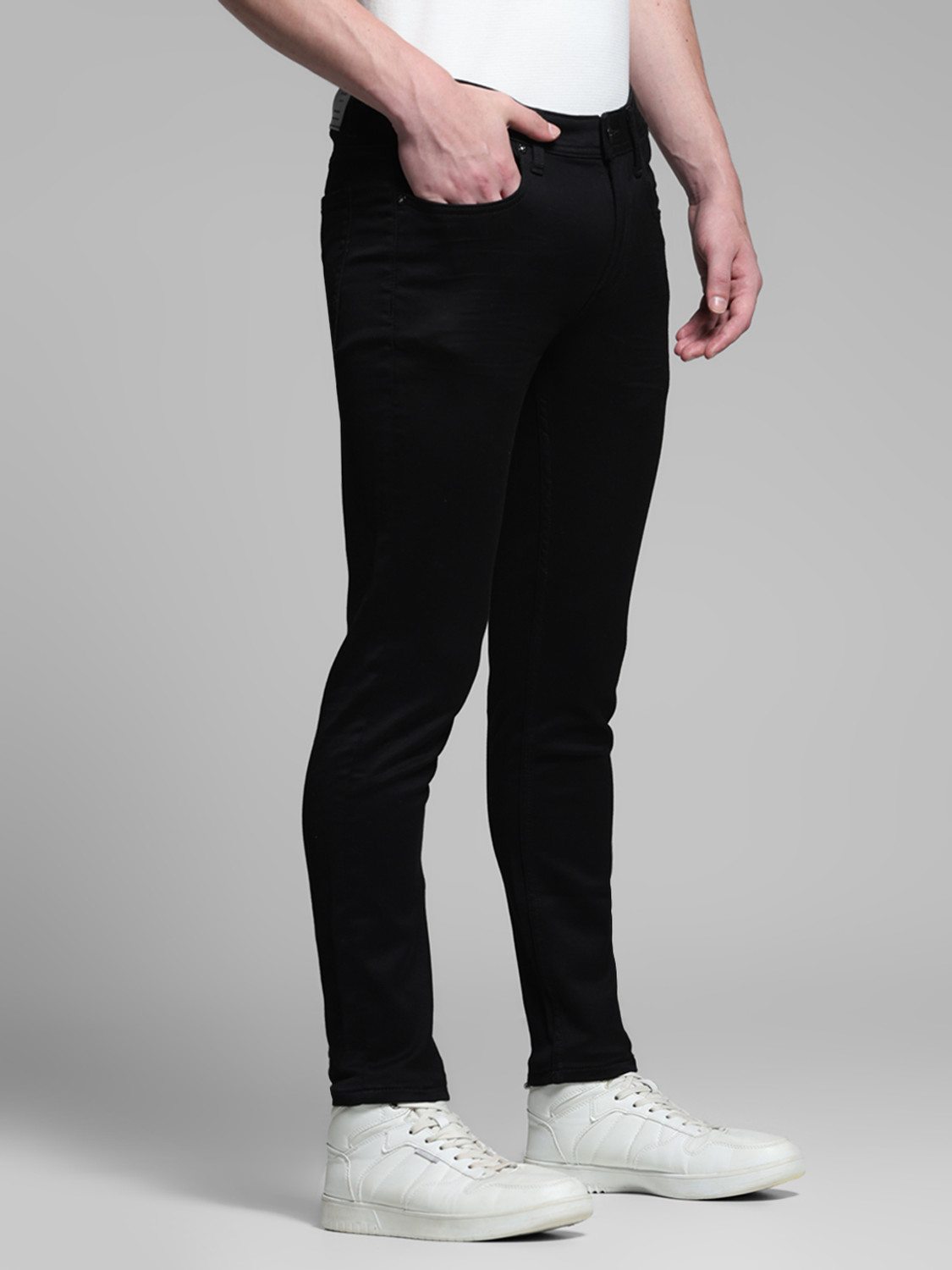 Image of JACK & JONES Men Slim Mid Rise Black Jeans