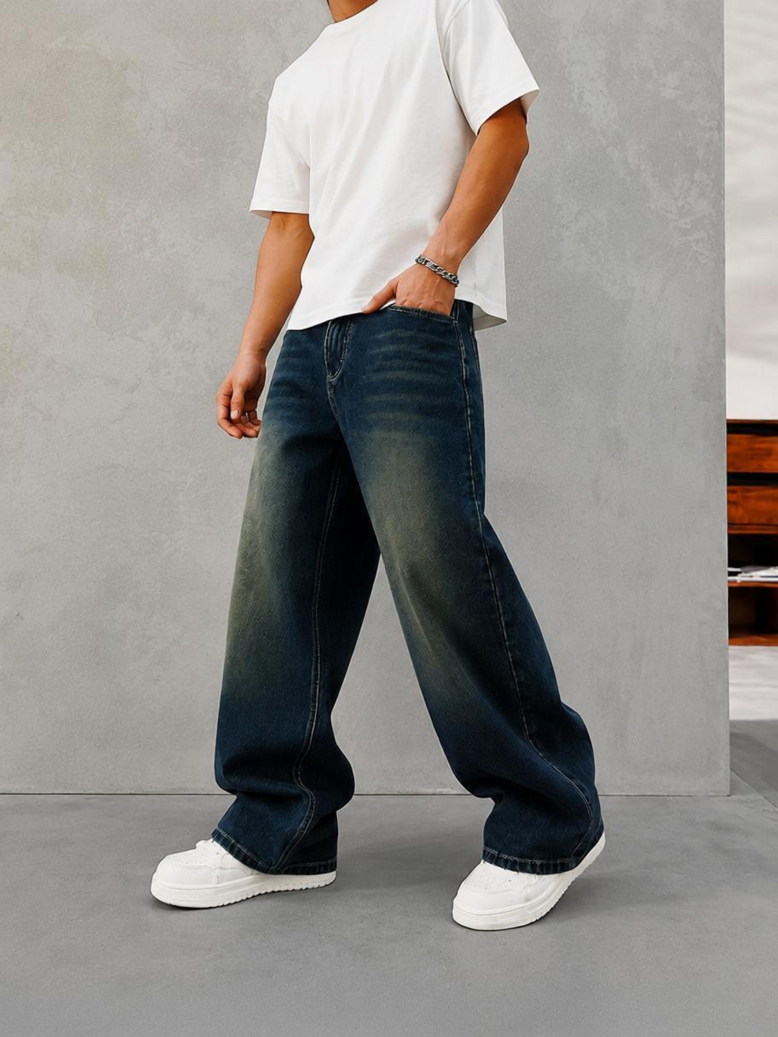 DENIM LOOK Men Loose Fit Mid Rise Dark Blue Jeans - Image 1