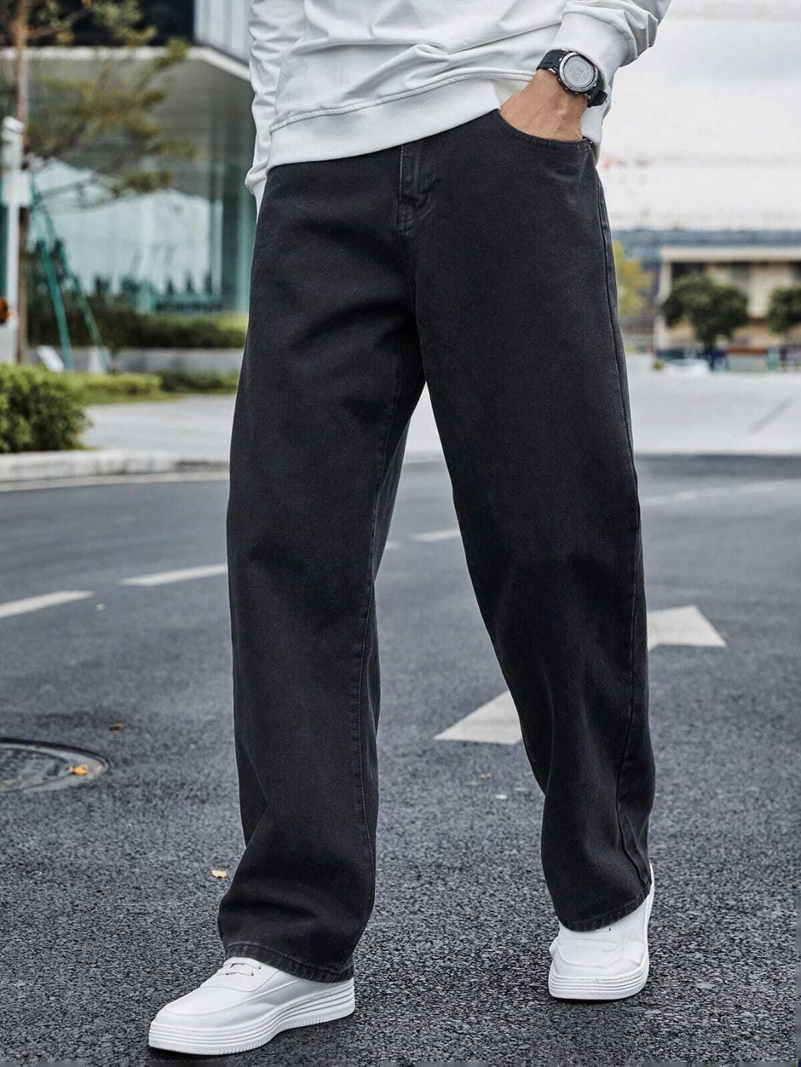 Image of DASHING FIT Men Boyfriend Mid Rise Black Jeans