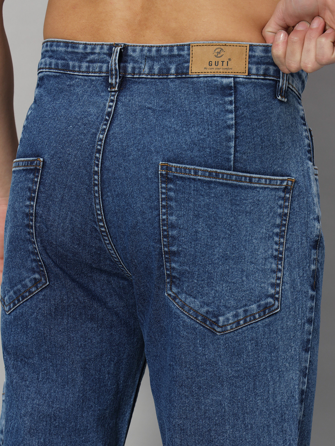 Image of GUTI Men Straight Fit Mid Rise Blue Jeans