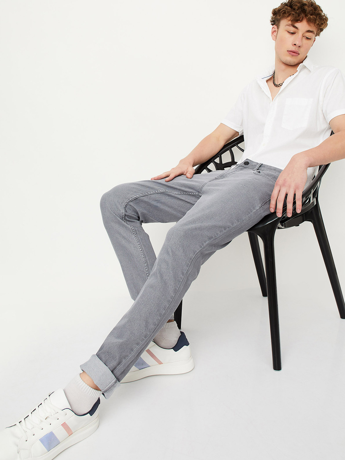 Image of Roadster Men Slim Mid Rise Blue Jeans