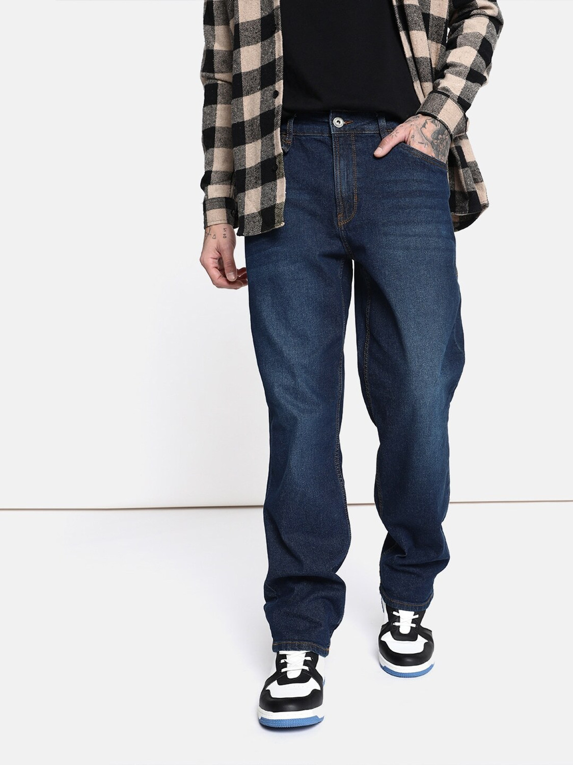 Image of Roadster Men Relaxed Fit Mid Rise Blue Jeans